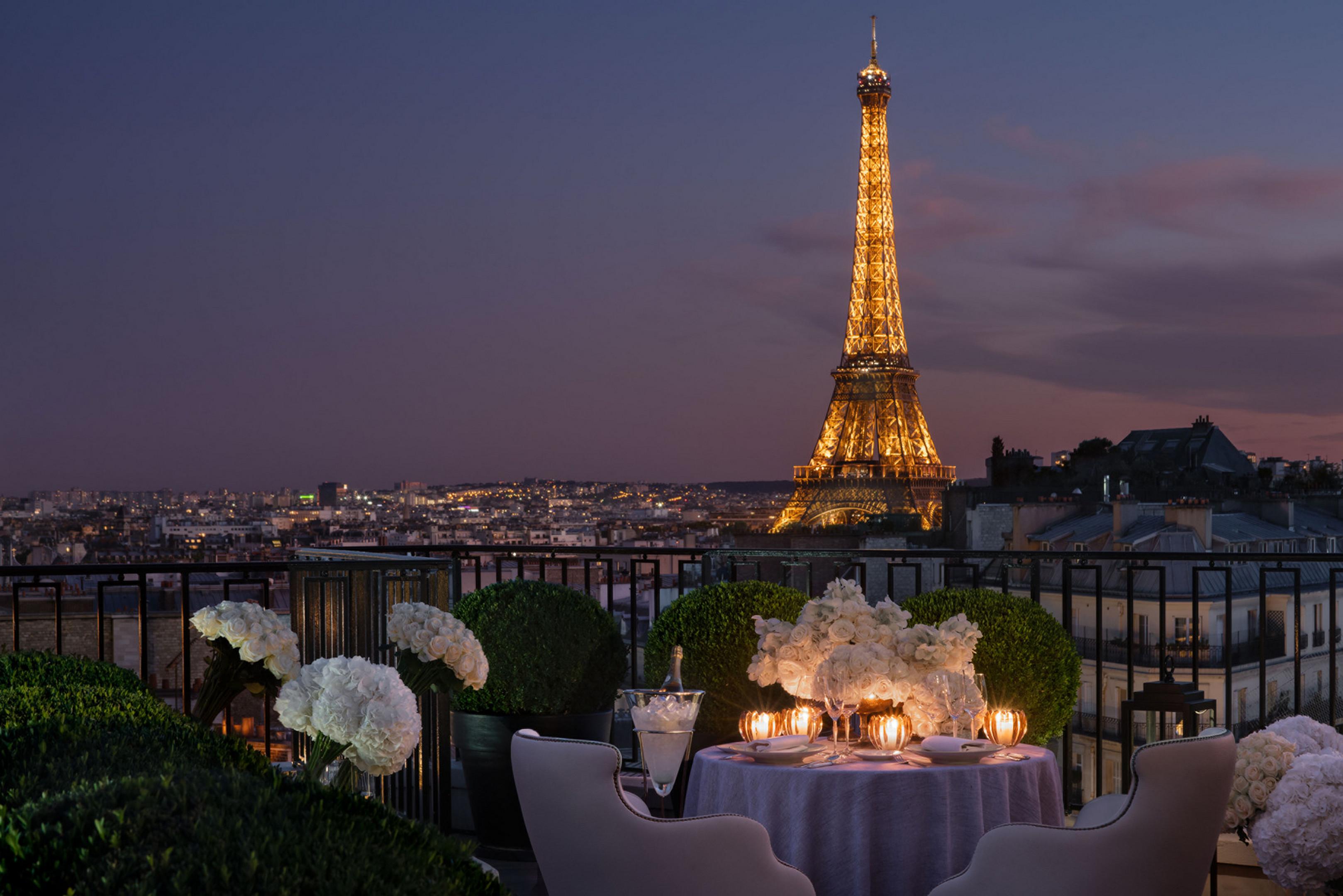 Four Seasons Hotel George V Paris Exterior foto